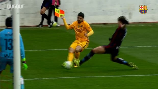 Leo Messi and Luis Suarez inspire Barcelona to win against Eibar